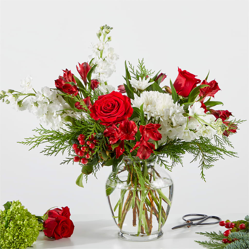 Merry Moment Bouquet – A Florist Original – Pavilions, Pleasanton CA