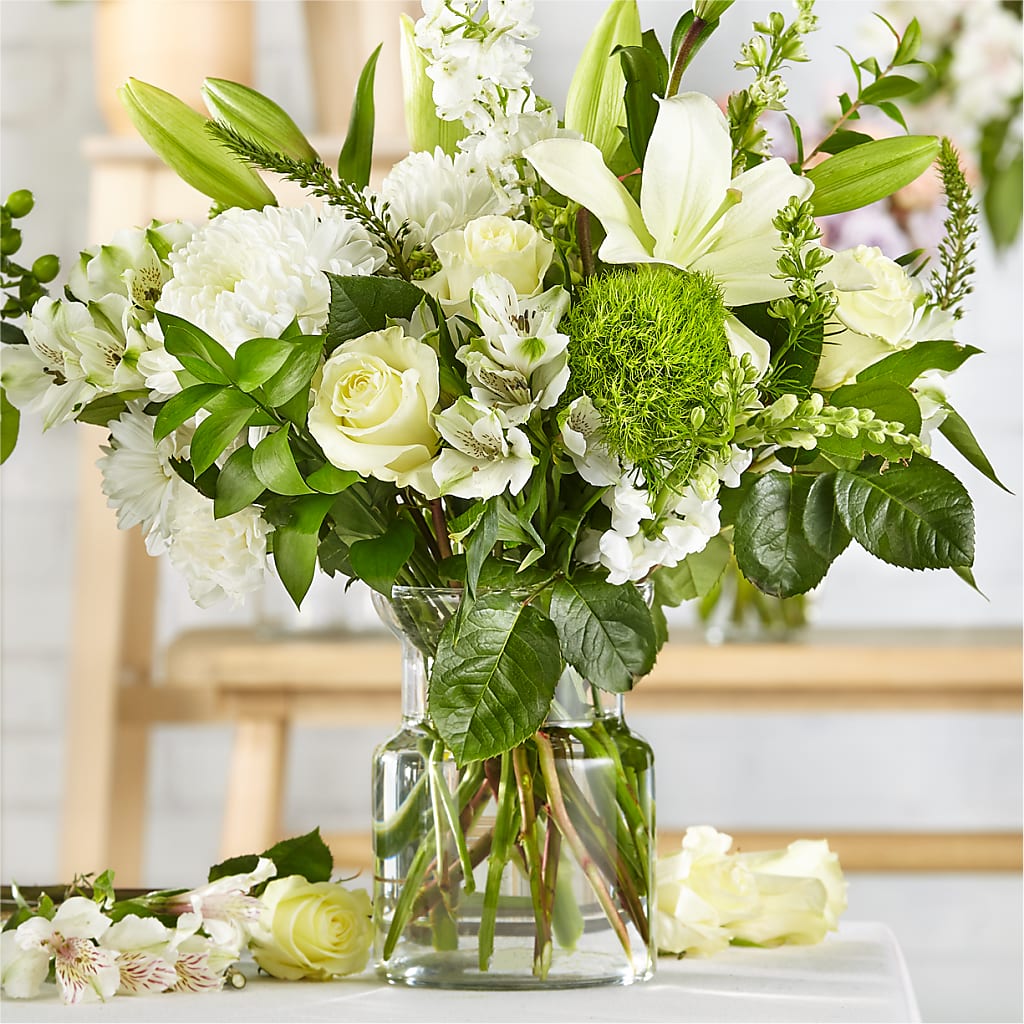 Classic Ivory – A Florist Original – Pavilions, Pleasanton CA
