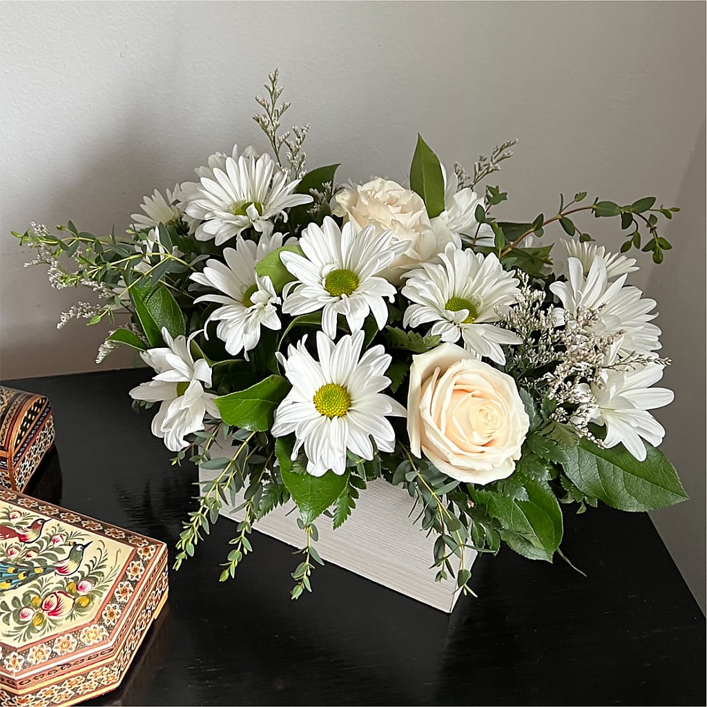 Fresh Linen Box Bouquet –  Pavilions, Pleasanton CA
